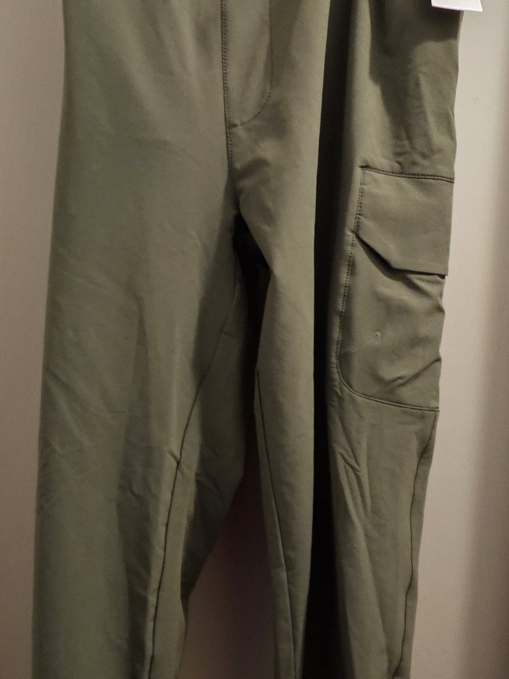 Goodfellow & Co Men's Size XXL Olive Utility Cargo Joggers - Picture 3 of 13